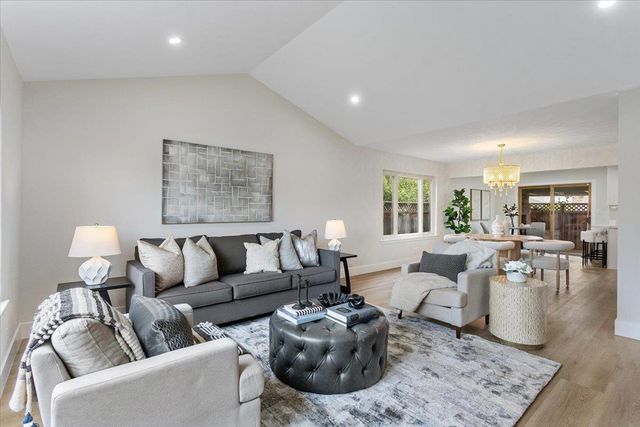 18840 18840 Cameo Ct, Castro Valley, CA 94546