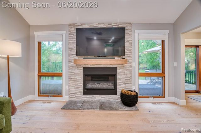 5901 Ford Road, Commerce Twp, MI 48382