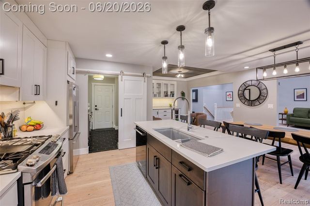 5901 Ford Road, Commerce Twp, MI 48382