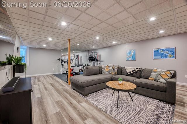 5901 Ford Road, Commerce Twp, MI 48382