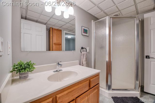 5901 Ford Road, Commerce Twp, MI 48382