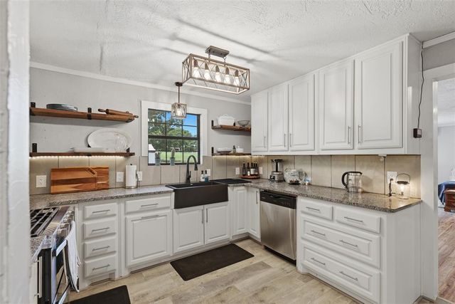 347174 E 1047 Road, Meeker, OK 74855