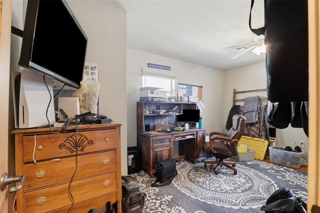 347174 E 1047 Road, Meeker, OK 74855