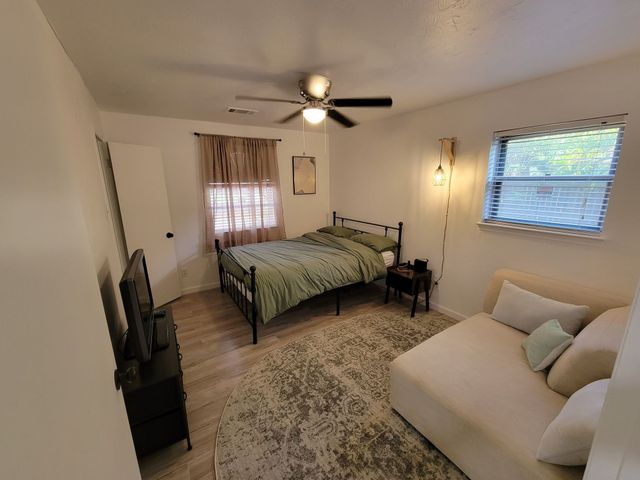 600 Tanglewood Drive S, Irving, TX 75061