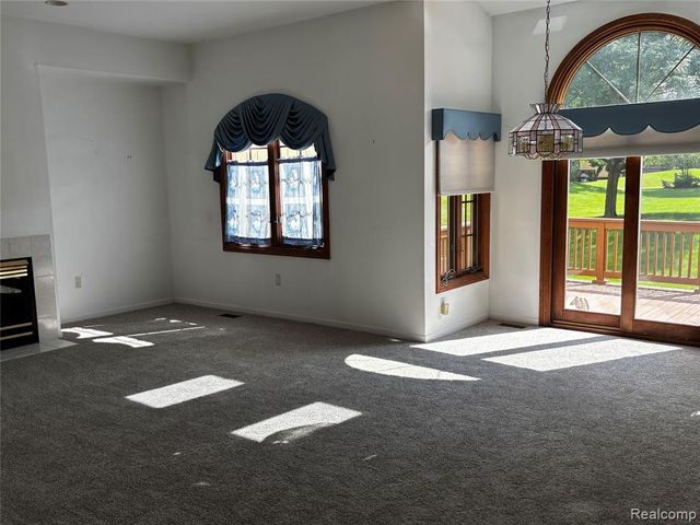 2161 Crystal Drive 8, Rochester Hills, MI 48309
