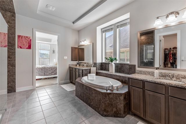 306 Pulitzer DR, Hutto, TX 78634