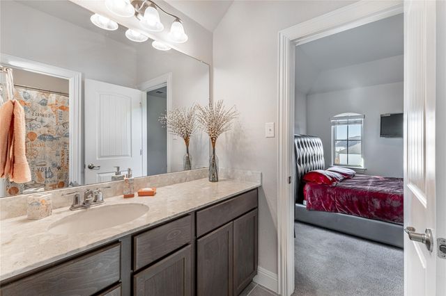 306 Pulitzer DR, Hutto, TX 78634