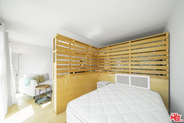 800 W 1st Street 2104, Los Angeles, CA 90012