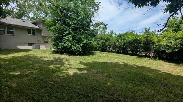 7915 E 117 Terrace, Kansas City, MO 64134