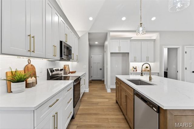 10643 Village Drive, Foristell, MO 63348