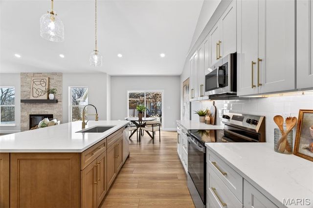 10643 Village Drive, Foristell, MO 63348