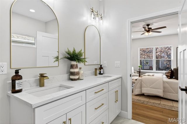 10643 Village Drive, Foristell, MO 63348