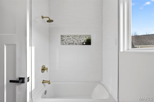 10643 Village Drive, Foristell, MO 63348