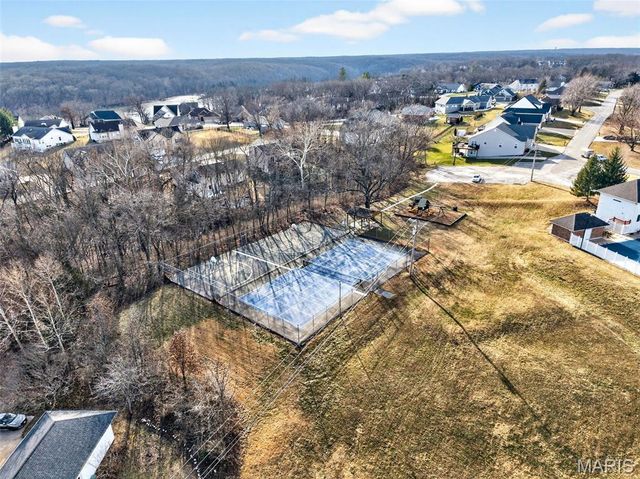 10643 Village Drive, Foristell, MO 63348