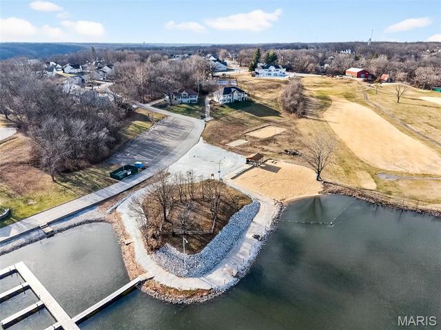 10643 Village Drive, Foristell, MO 63348