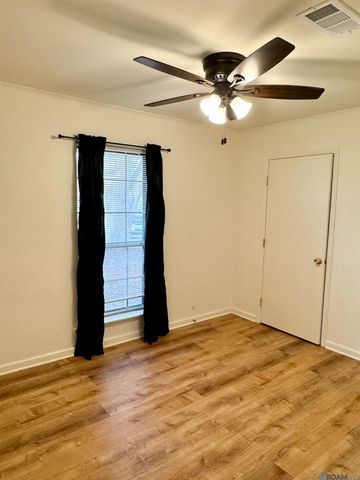 920 Paola St, Baker, LA 70714