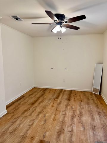 920 Paola St, Baker, LA 70714