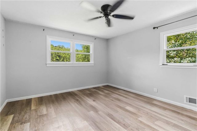 606 Echo Lane, Woodstock, GA 30189