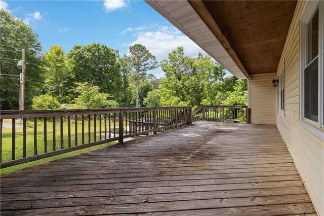 606 Echo Lane, Woodstock, GA 30189