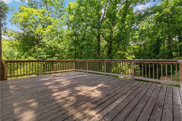 606 Echo Lane, Woodstock, GA 30189