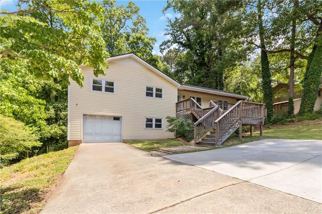 606 Echo Lane, Woodstock, GA 30189