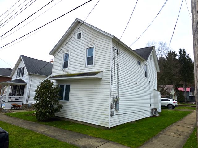 301 BANK Street, Titusville, PA 16354