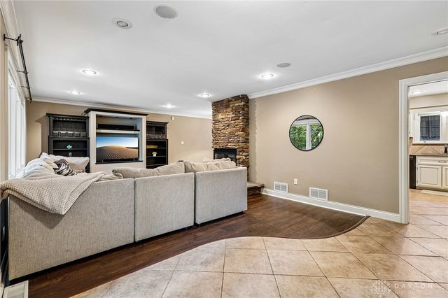 2357 Willowgrove Avenue, Kettering, OH 45409