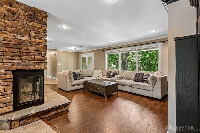 2357 Willowgrove Avenue, Kettering, OH 45409
