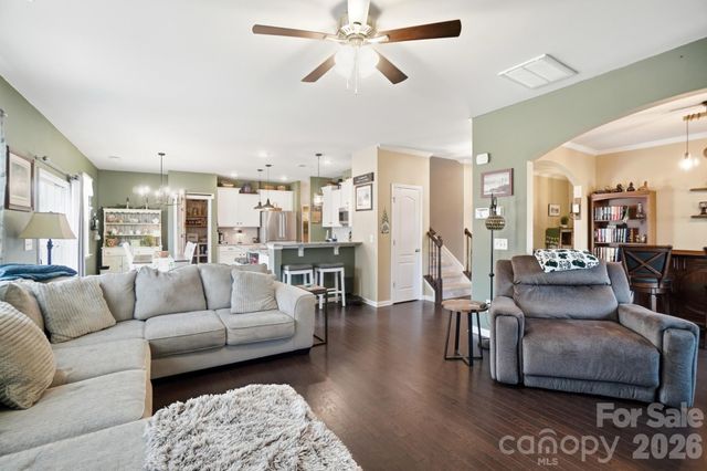 137 Falls Cove Drive, Troutman, NC 28166