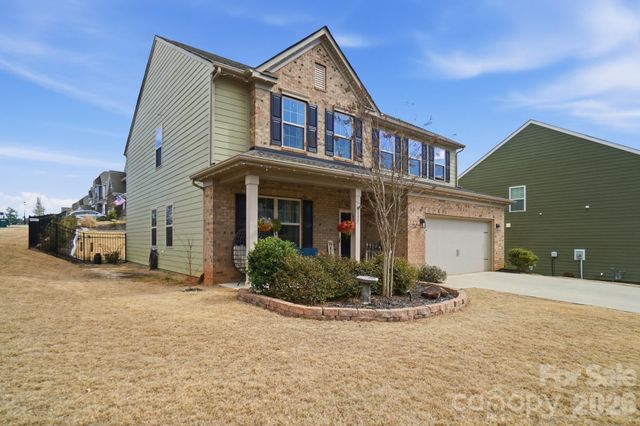 137 Falls Cove Drive, Troutman, NC 28166
