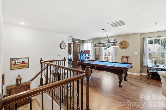 137 Falls Cove Drive, Troutman, NC 28166