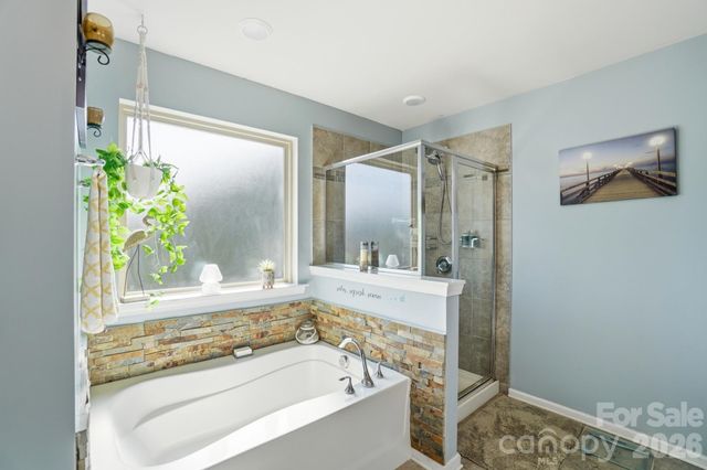 137 Falls Cove Drive, Troutman, NC 28166