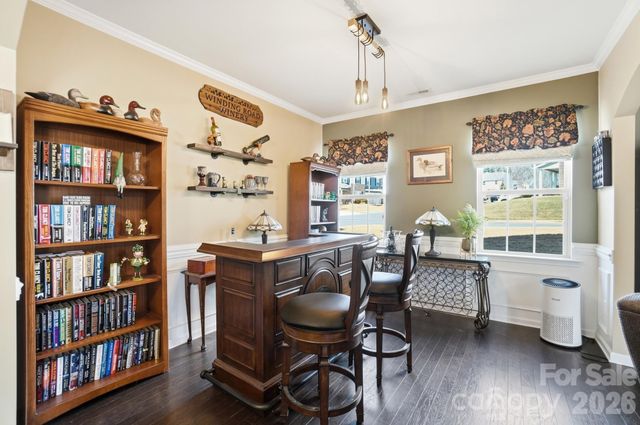 137 Falls Cove Drive, Troutman, NC 28166