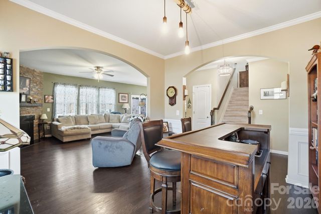 137 Falls Cove Drive, Troutman, NC 28166