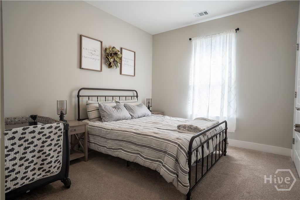 Image 10 of property listing at 23 Timberland Circle, Richmond Hill, GA 31324
