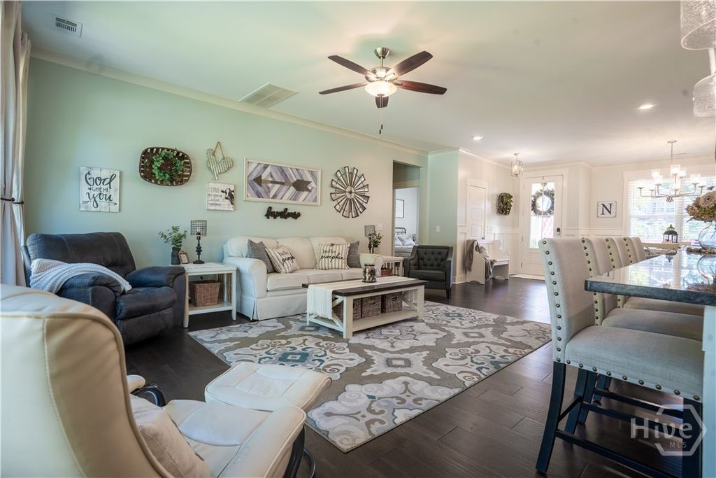 Image 5 of property listing at 23 Timberland Circle, Richmond Hill, GA 31324