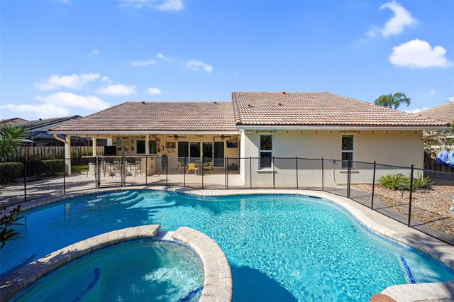 1872 NW 109th Avenue, Plantation, FL 33322