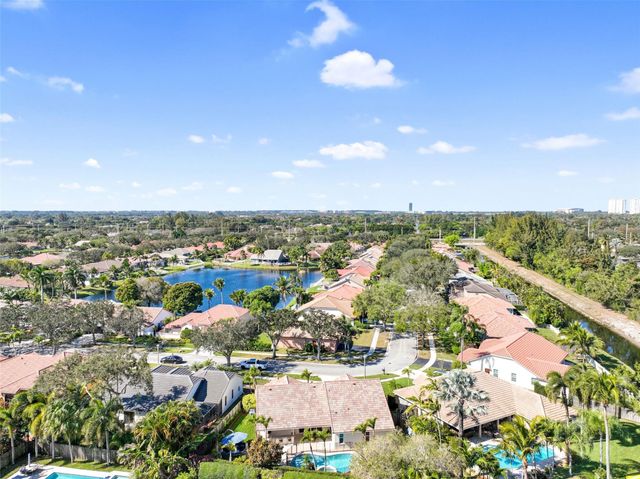 1872 NW 109th Avenue, Plantation, FL 33322