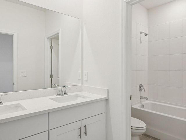 9009 VENETIA COURT, Palmetto, FL 34221