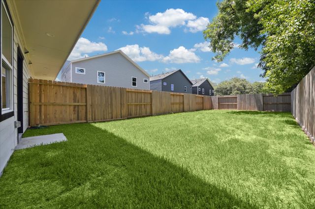 990-992 Marjorie Street, Houston, TX 77088