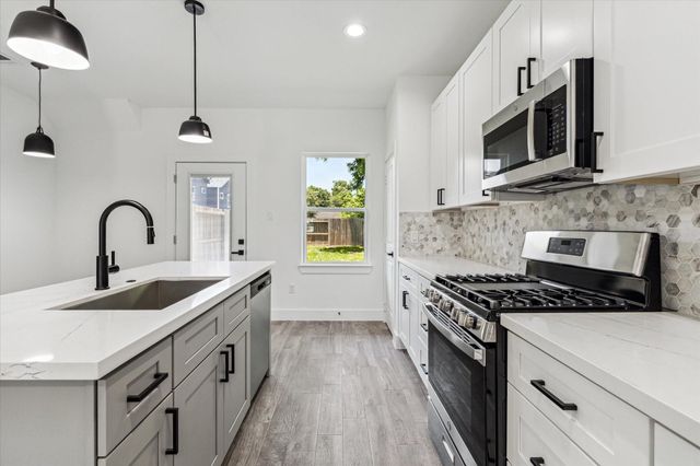 990-992 Marjorie Street, Houston, TX 77088