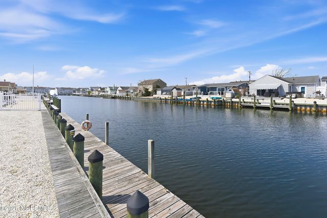390 Bayview Avenue, Bayville, NJ 08721