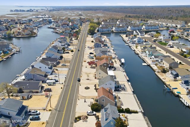 390 Bayview Avenue, Bayville, NJ 08721