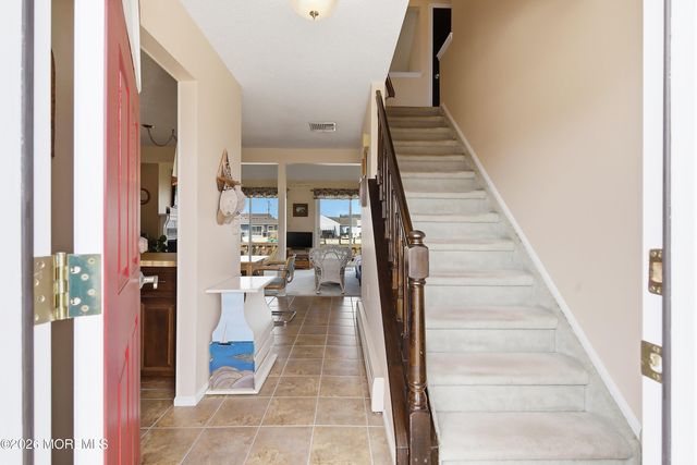 390 Bayview Avenue, Bayville, NJ 08721