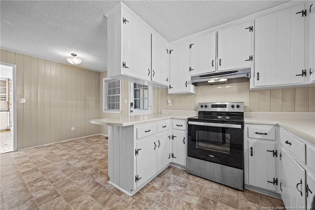 6319 WHITEHALL, Fayetteville, NC 28303