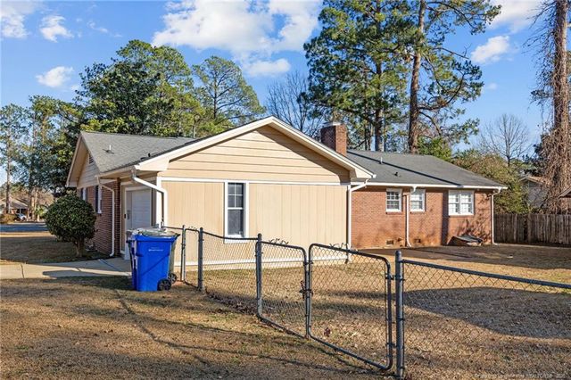 6319 WHITEHALL, Fayetteville, NC 28303