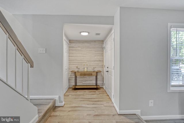 103 CHERRY TREE CT, Sterling, VA 20164