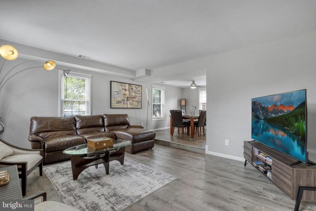 103 CHERRY TREE CT, Sterling, VA 20164