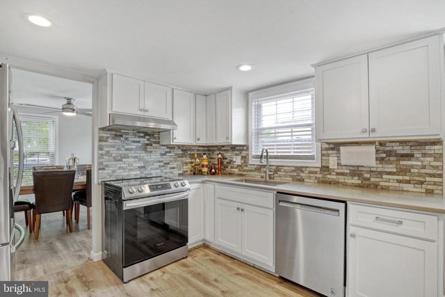 103 CHERRY TREE CT, Sterling, VA 20164