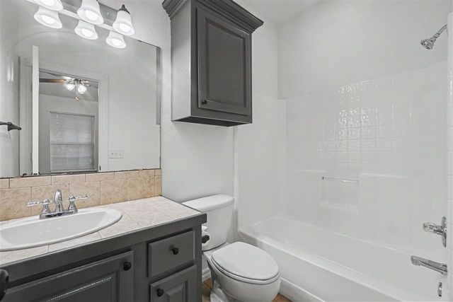 1 NW Shelter Lake Dr, Lawton, OK 73505